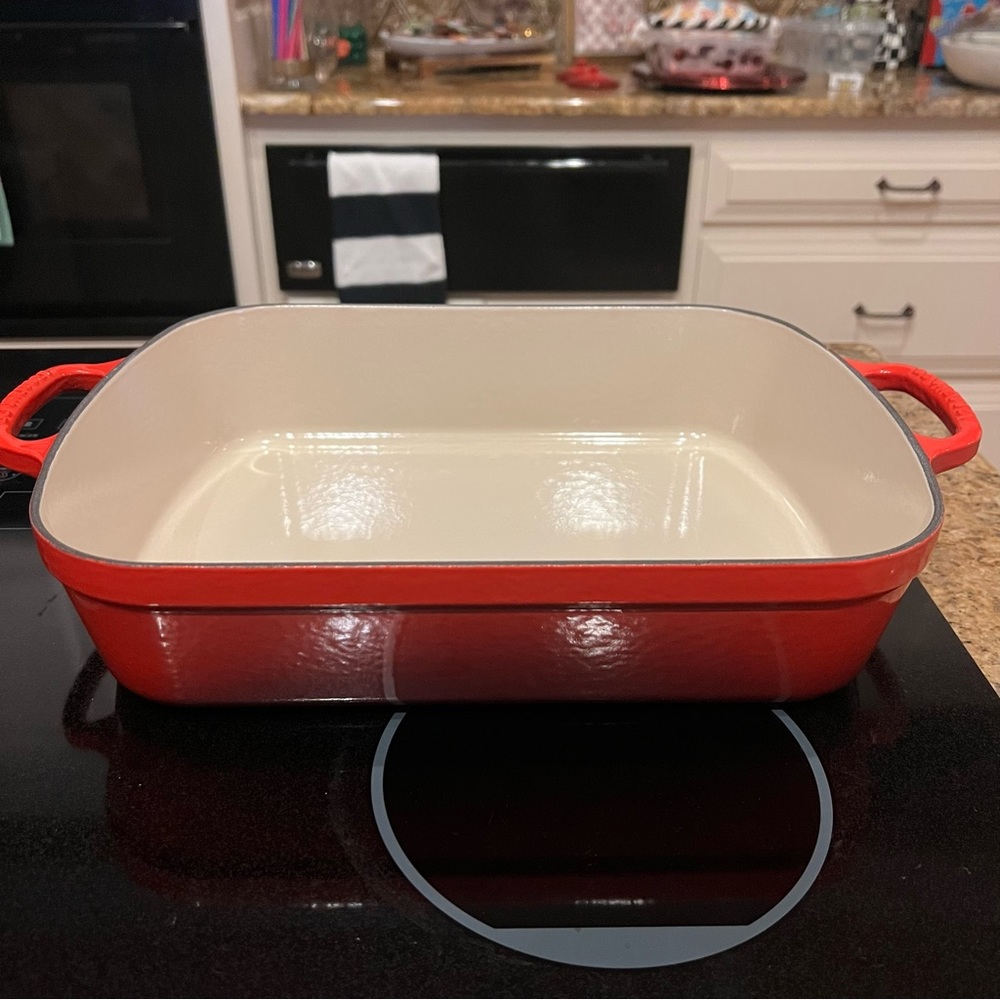 Le Creuset Signature Roaster (Never Used)